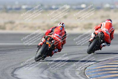 media/Dec-01-2025-Moto Forza (Mon) [[2daa91e15f]]/1-Advanced Group/Session 2 Turn 11 Backside/